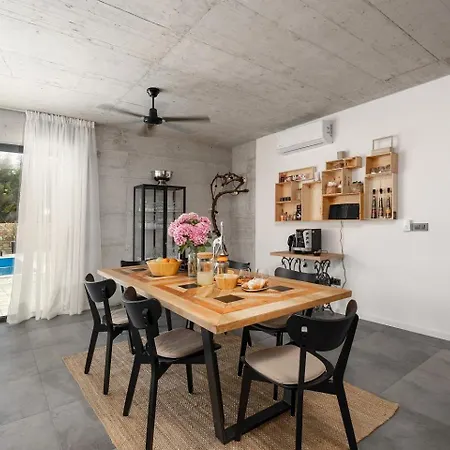 La Tabachina Villa Sivati
